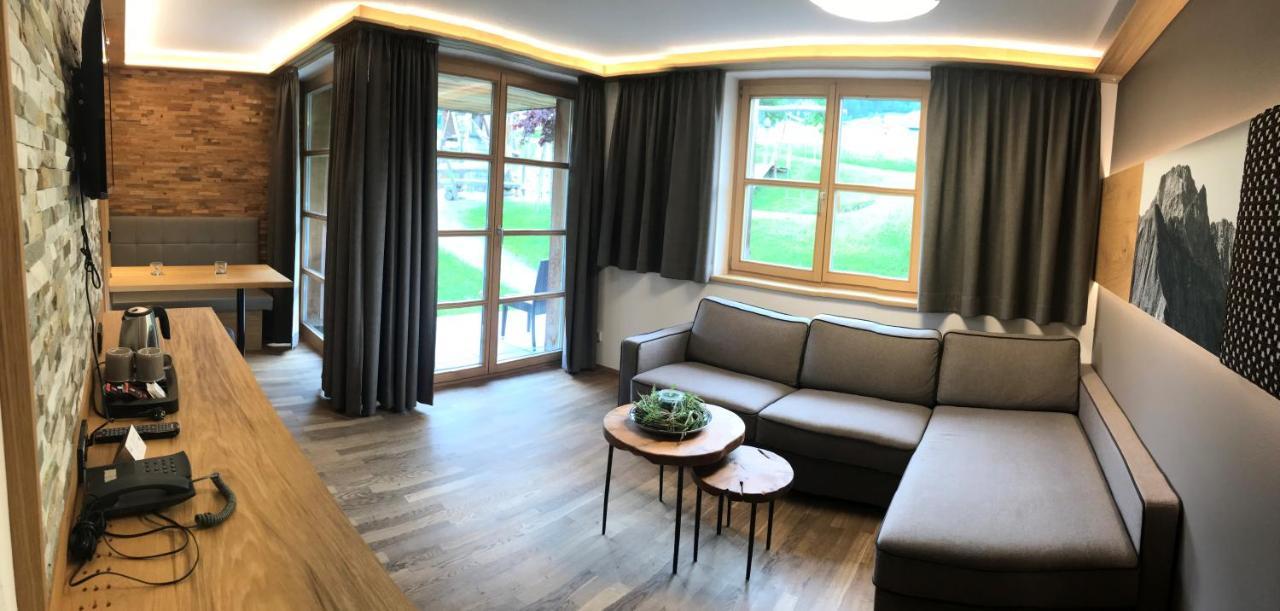 Alpen Hotel Post Au (Vorarlberg) Exteriör bild