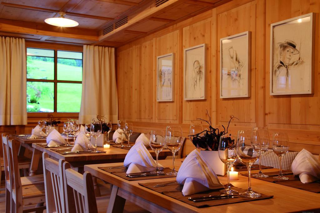 Alpen Hotel Post Au (Vorarlberg) Exteriör bild