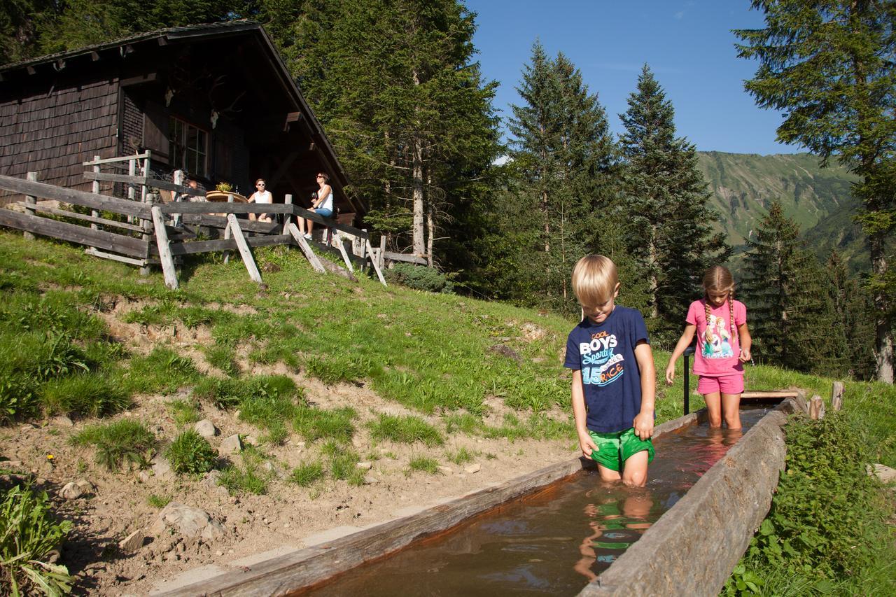 Alpen Hotel Post Au (Vorarlberg) Exteriör bild